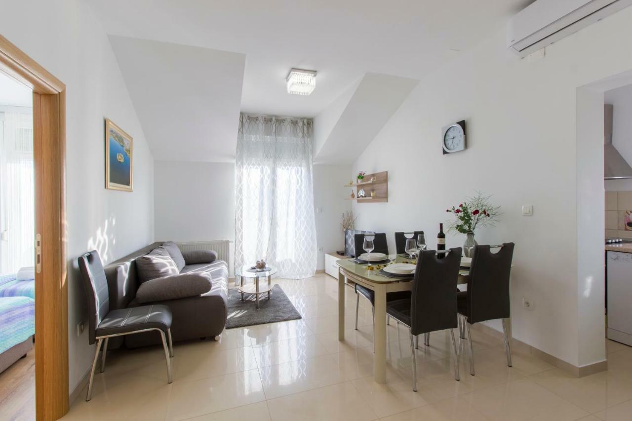 Apartmani Skelin***/**** Kaštela Buitenkant foto