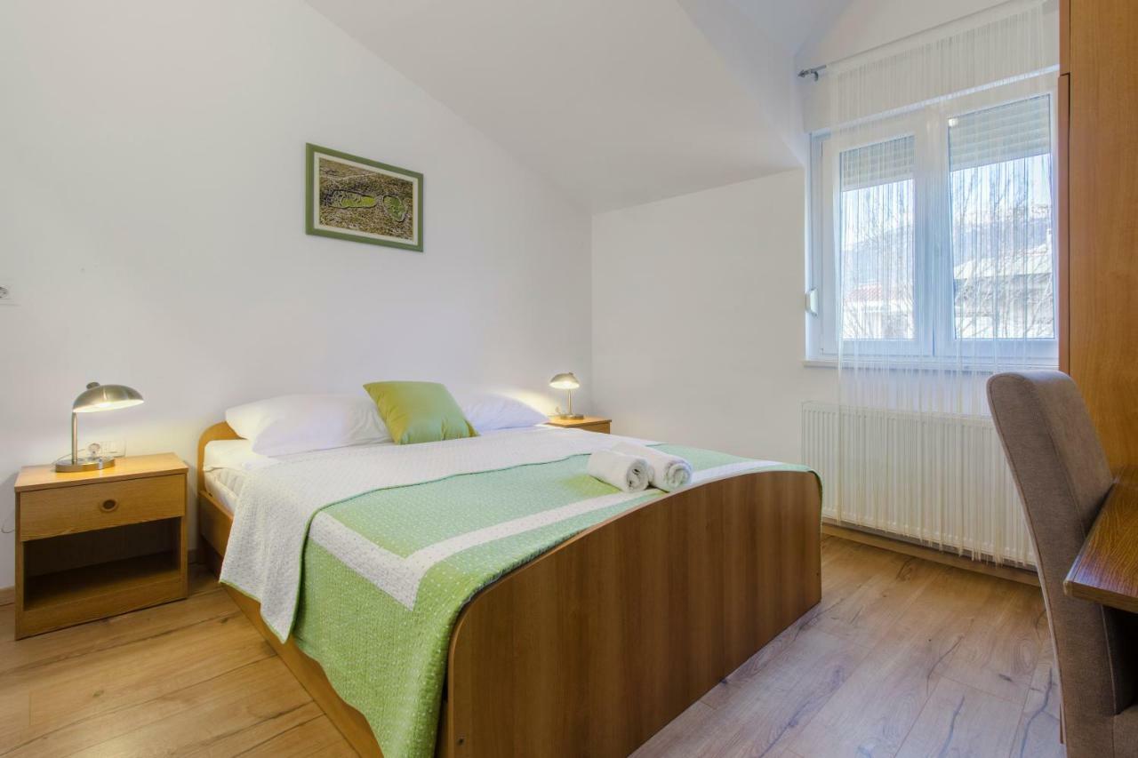Apartmani Skelin***/**** Kaštela Buitenkant foto