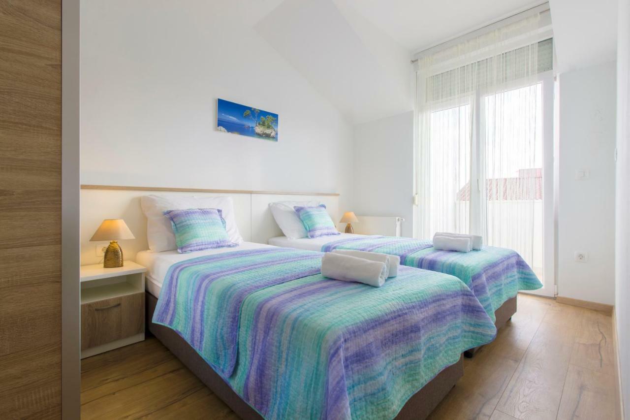Apartmani Skelin***/**** Kaštela Buitenkant foto