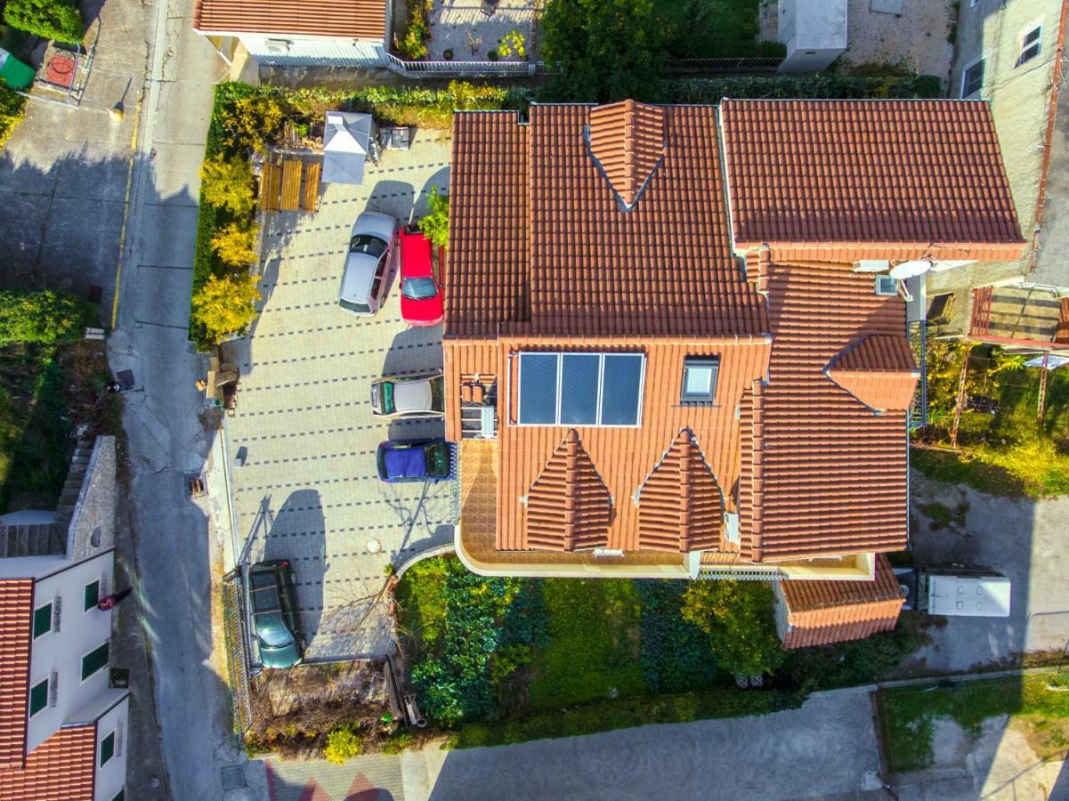 Apartmani Skelin***/**** Kaštela Buitenkant foto